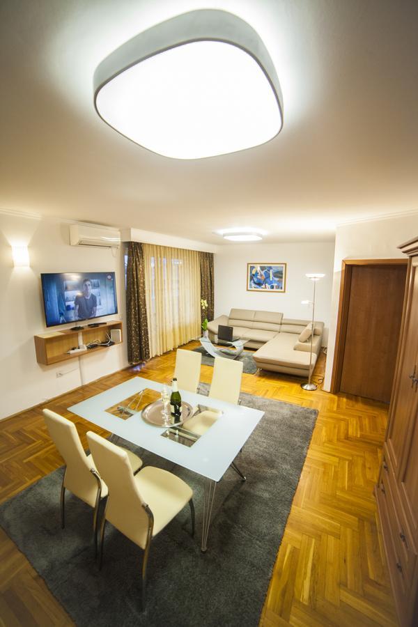 Business Class Apartment 클루지나포카 외부 사진